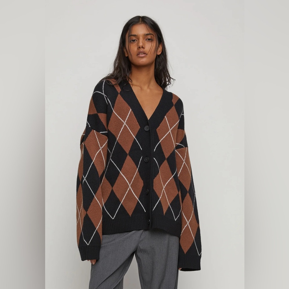 OAK + FORT Oversized Argyle Cardigan - Picture 5 of 14